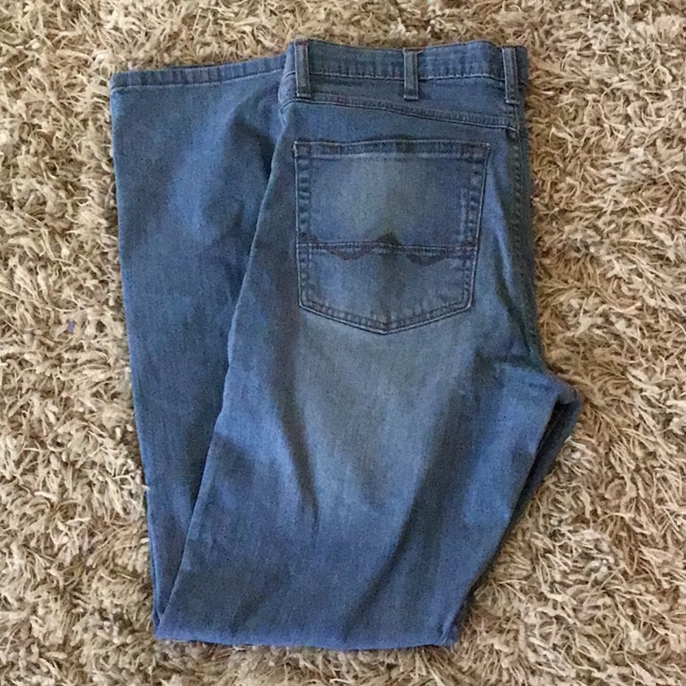 Men’s Wrangler Slim Straight Modern fit jeans NWOT